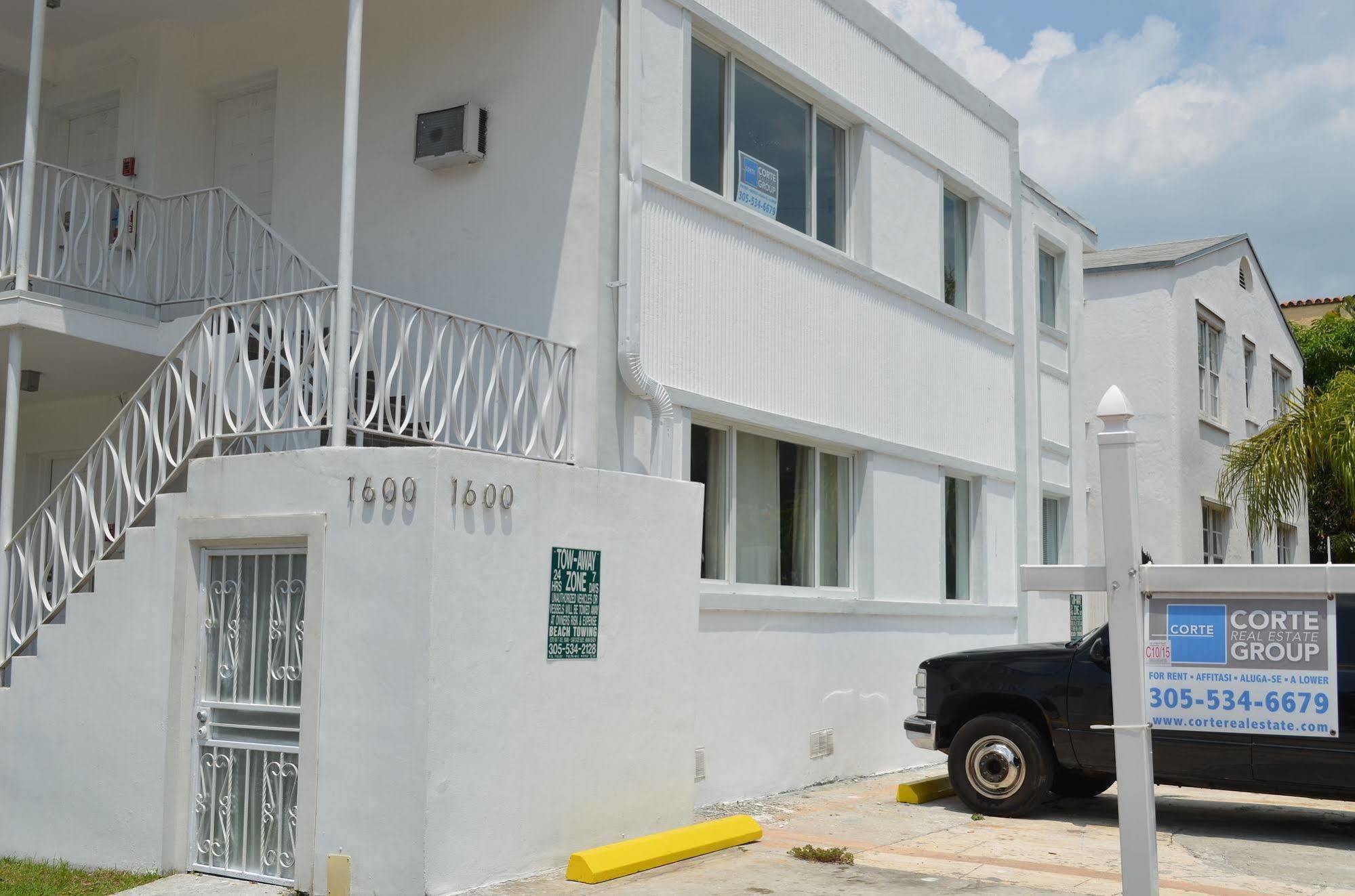 Miami Club Resort Miami Beach Exterior photo